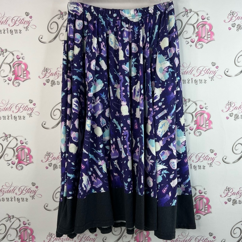 Skirt long witchy 🔮 Floral Print Women's Skirt - Purple and Black potion hats